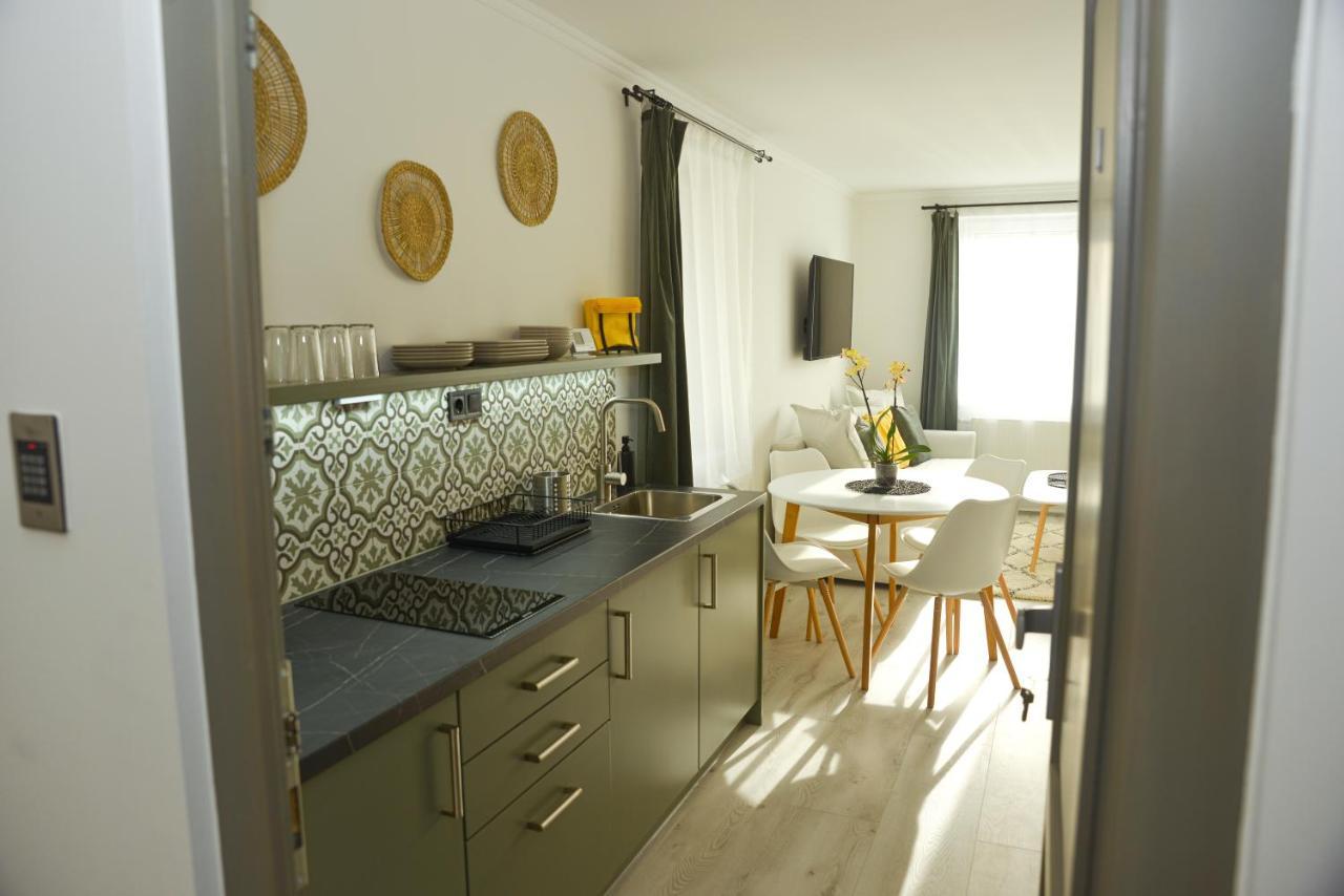 Raba92 Apartman House מראה חיצוני תמונה