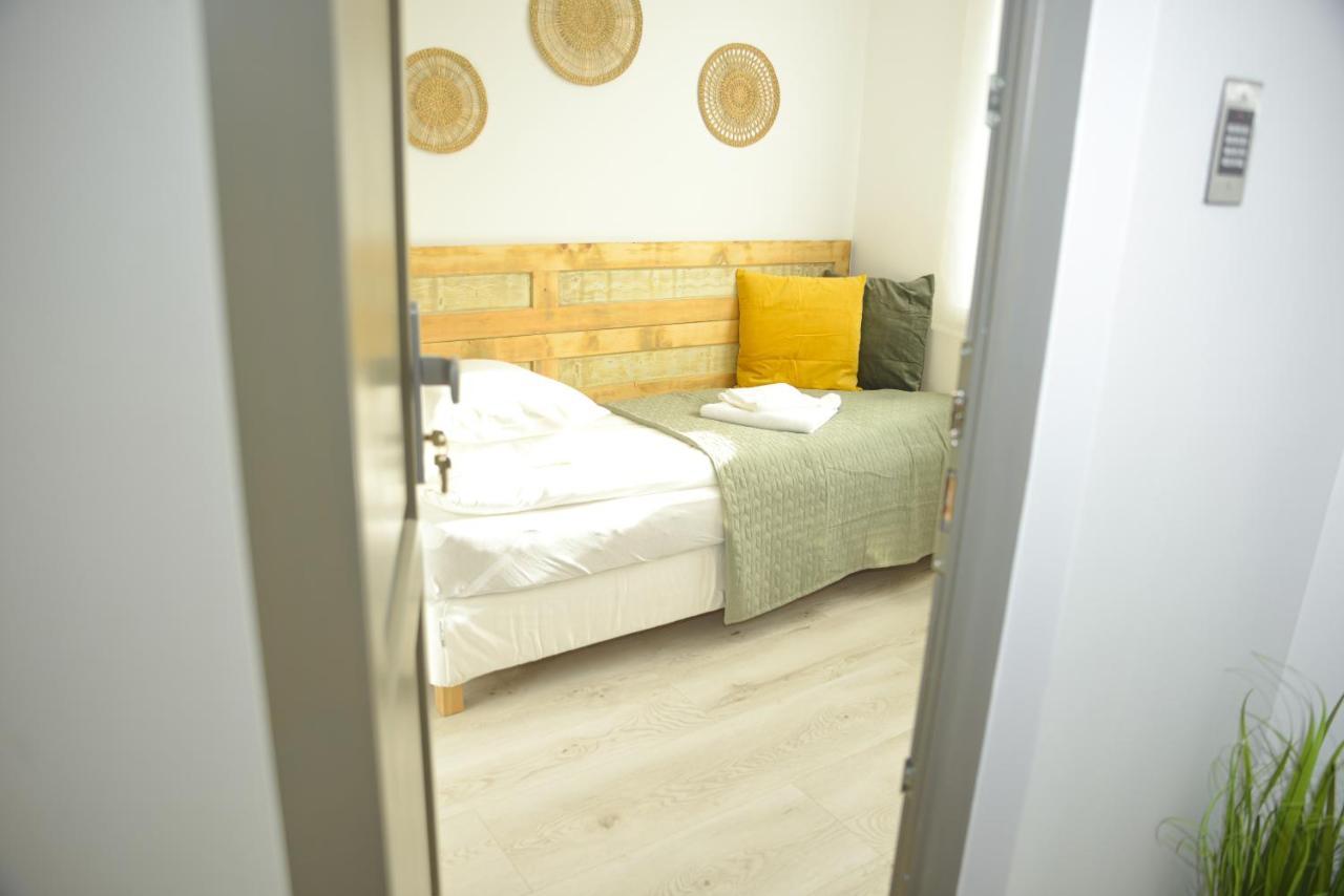 Raba92 Apartman House מראה חיצוני תמונה
