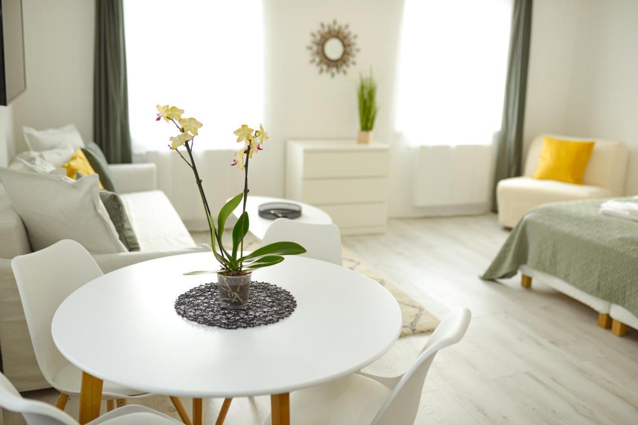Raba92 Apartman House מראה חיצוני תמונה