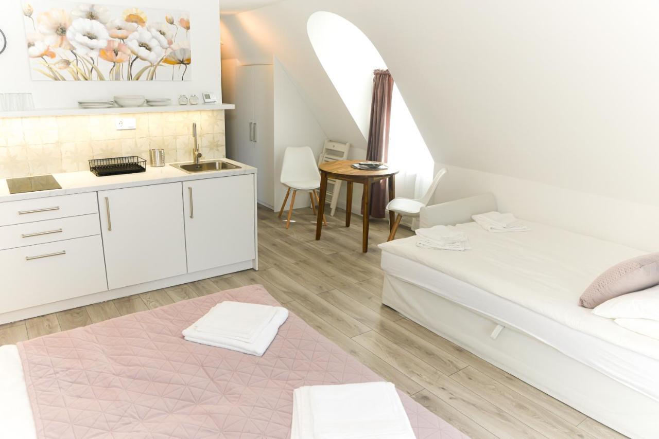 Raba92 Apartman House מראה חיצוני תמונה