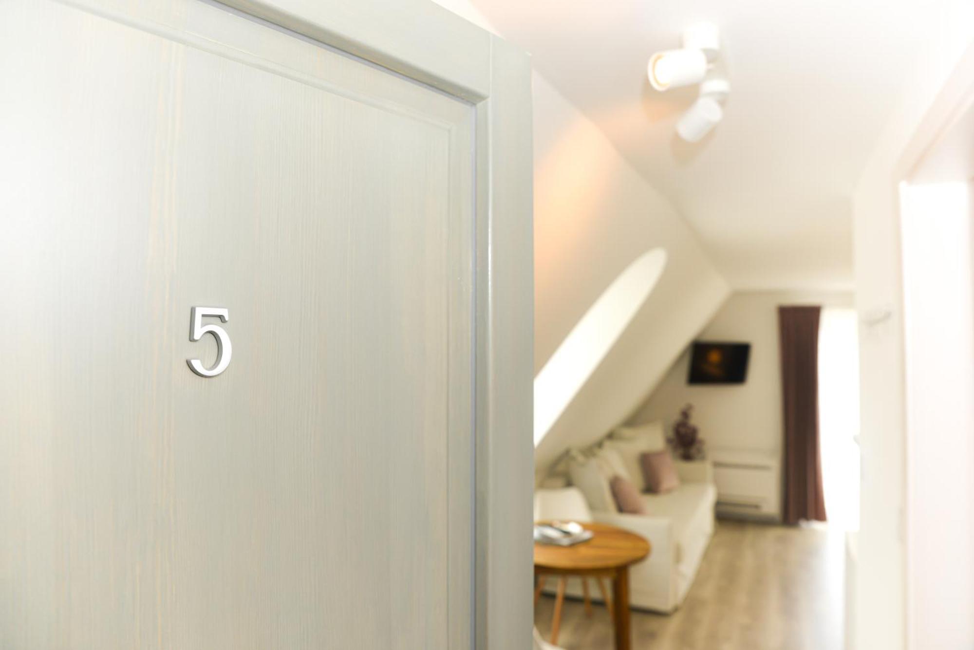 Raba92 Apartman House מראה חיצוני תמונה